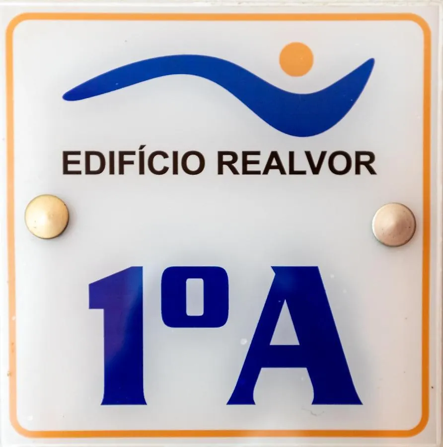 Two Bedroom Apartment With Rooftop Pool In Alvor